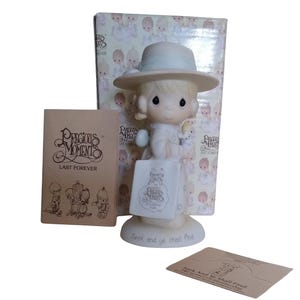 1984 Precious Moments "Seek and ye shall find" Porcelain Figurine!