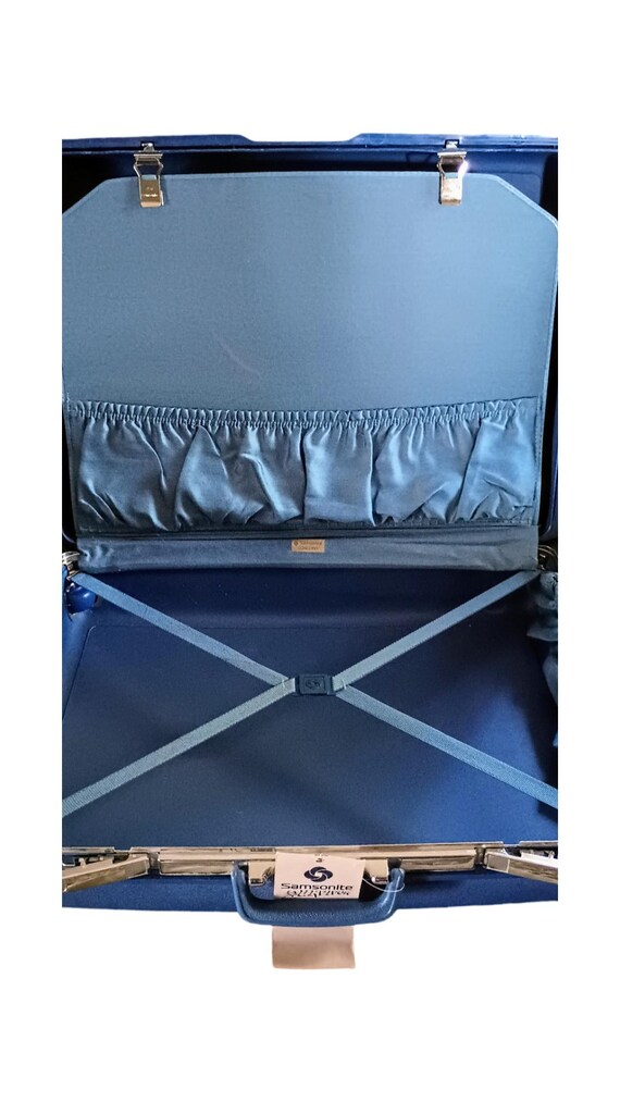 Large 1981 Samsonite Blue Hardshell 'Survivor' Su… - image 8