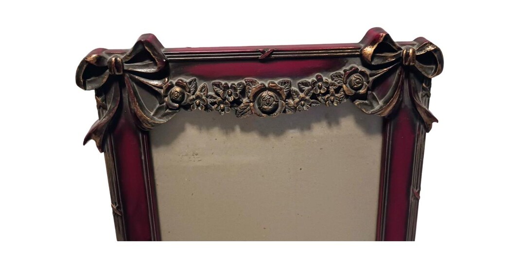 Vintage 8 X 10 Decorative Photo Frame! - Etsy
