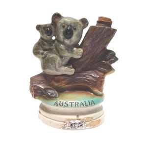 1970&#39;s JIM BEAM Genuine Regal China Australia Liquor Bottle!
