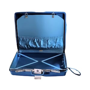Large 1981 Samsonite Blue Hardshell &#39;Survivor&#39; Suitcase with Wheels!