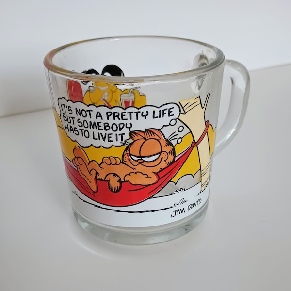 GARFIELD Glass Mug!