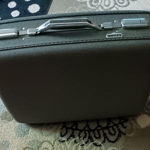 Suitcase - 1970&#39;s American Tourister &#39;TIARA&#39; Grey Herringbone 21&quot; Double Sided Hardshell Suitcase!