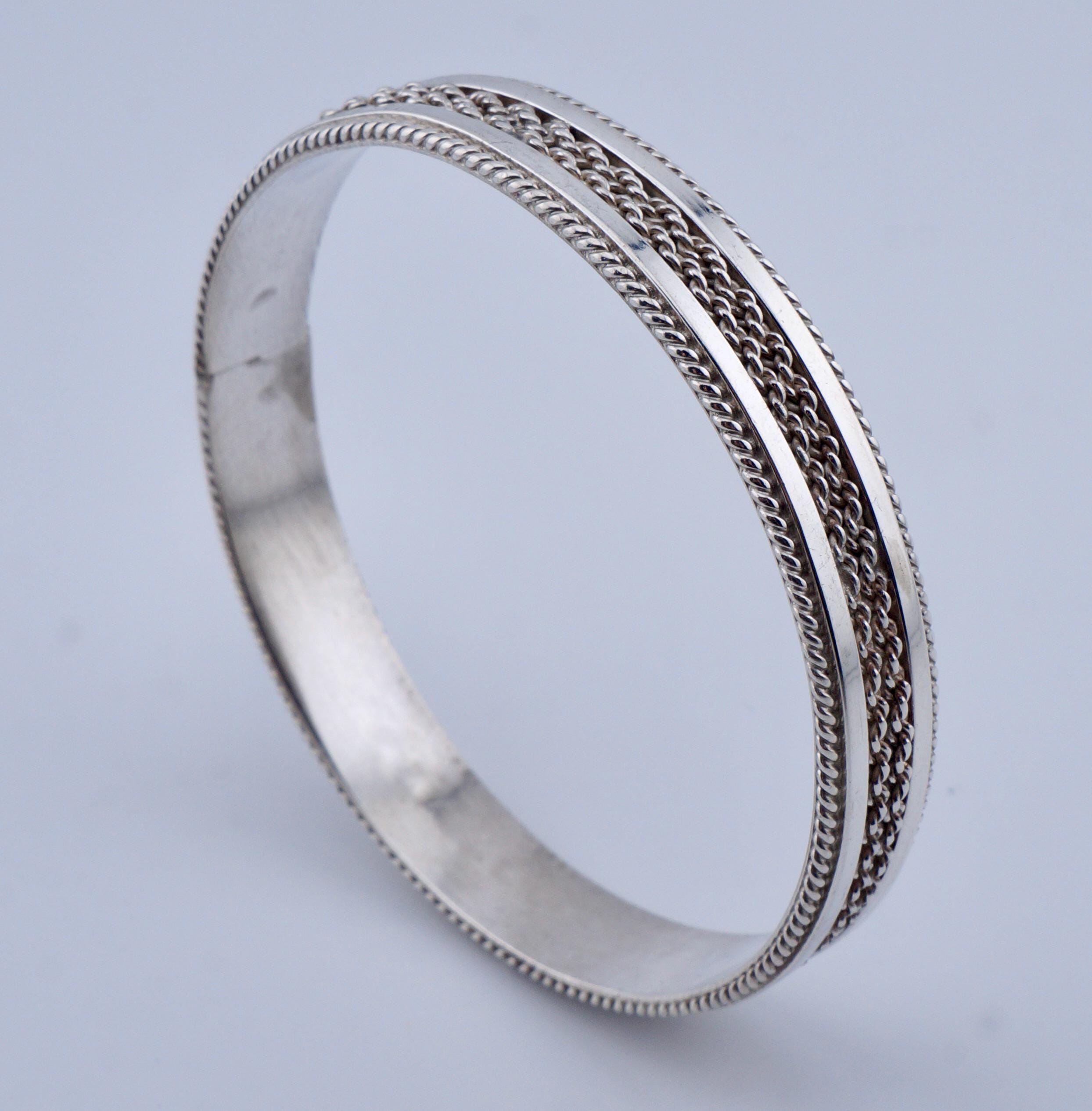 42g Vintage Navajo Sterling Silver Tahe Native American Bangle