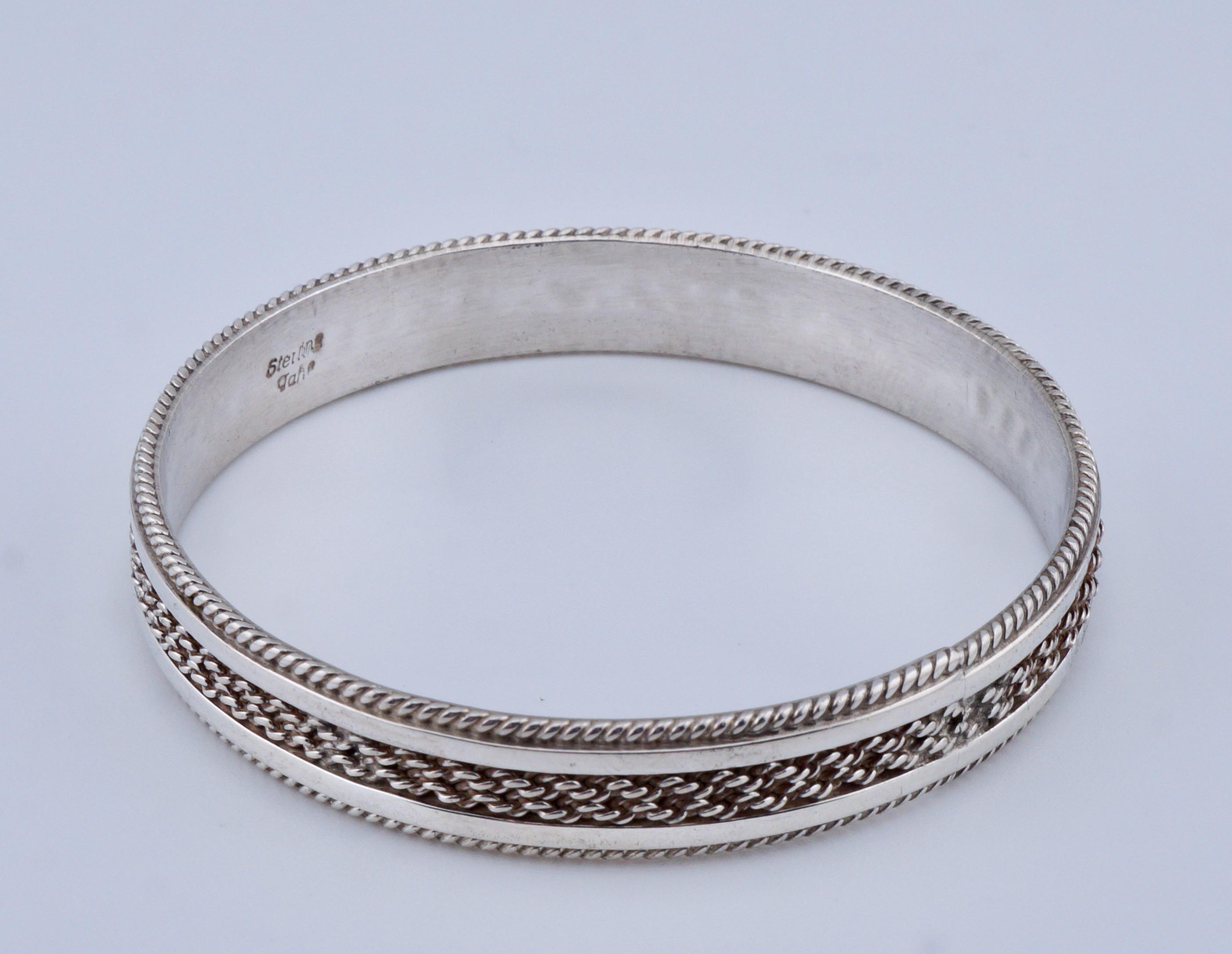 42g Vintage Navajo Sterling Silver Tahe Native American Bangle
