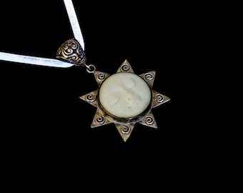 Collier vintage avec pendentif soleil en argent sterling 925 sculpté à la main