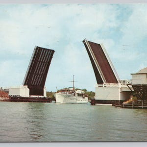 Carte postale 1554 du pont Jewfish Creek sur la célèbre route d'outre-mer à Key West en Floride