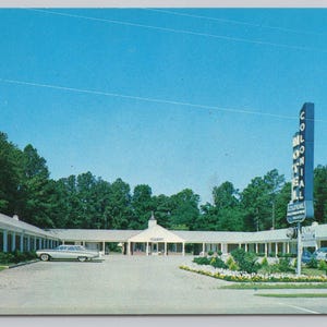 1966 Colonial Motel 1452 Richmond Road Old Cars Williamsburg VA PC 0954