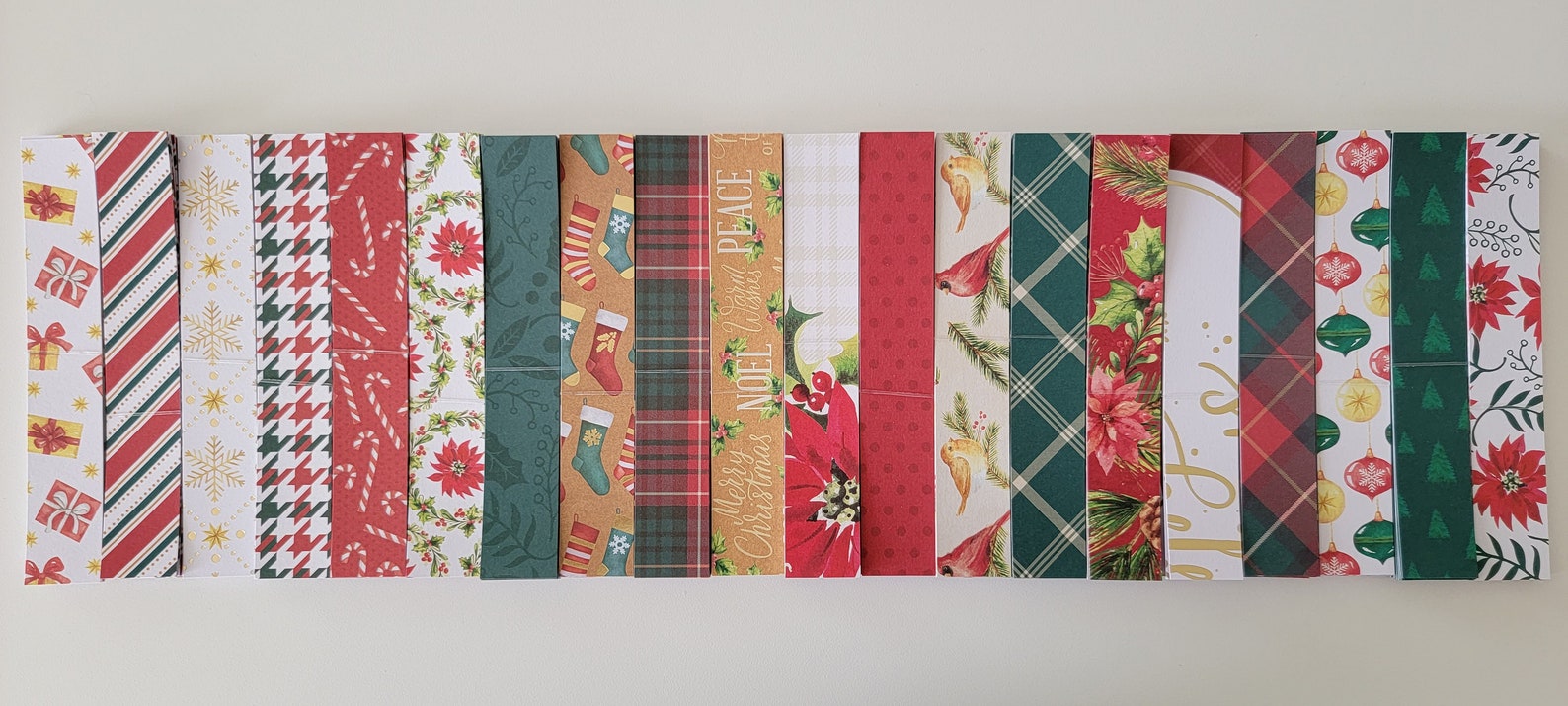 Christmas Classic DIY Paper Chain Kits Red Green Gold - Etsy