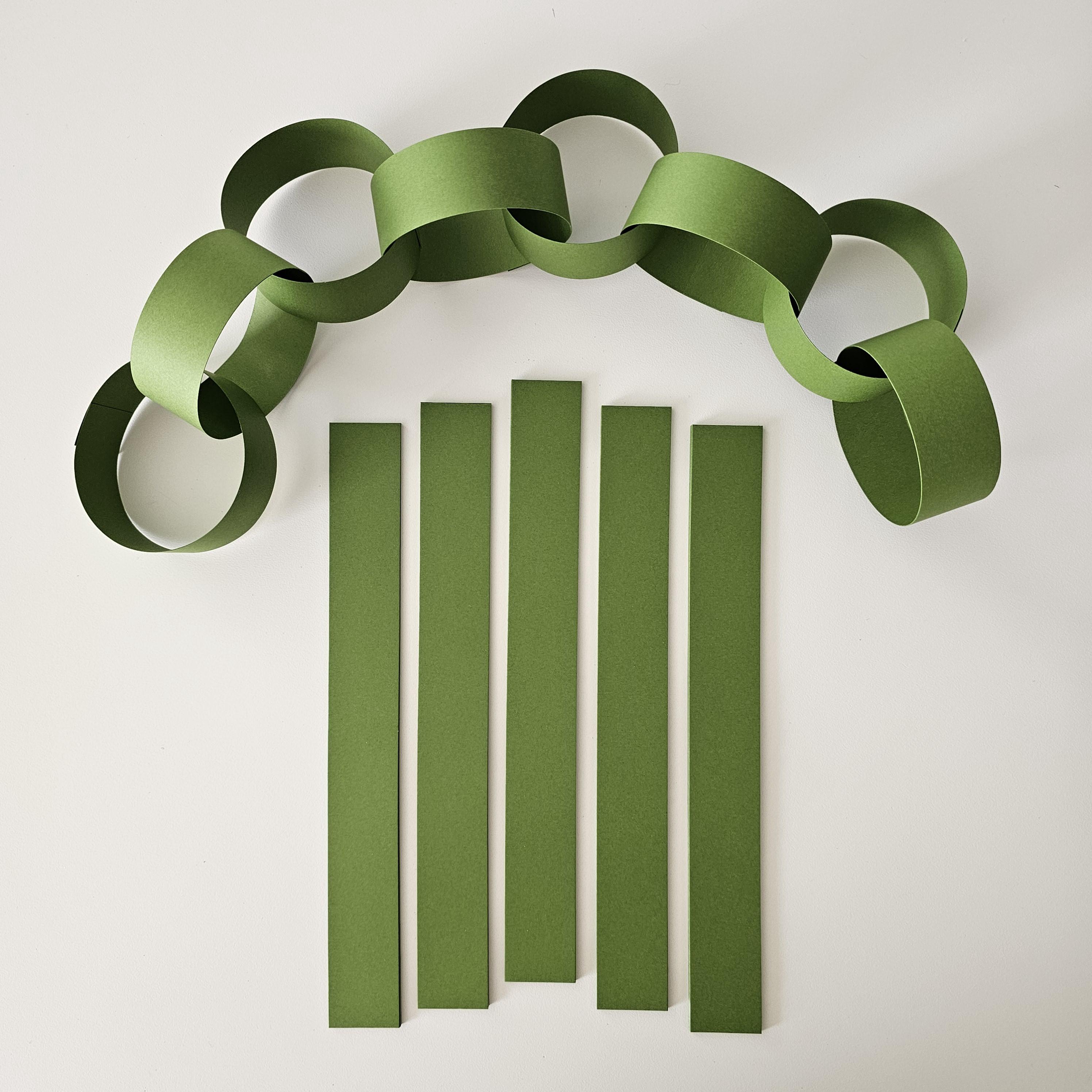 FOREST GREEN Paper Chain Kit, Long Double Sided, 10 FEET - Ombre or ...