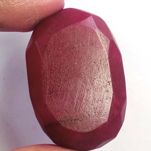 Natural Red Ruby 104.75 Ct Oval Shape IGL Certified Gemstone 6ANY