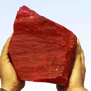 25000 Carat 5 Kg Certified Natural Superb Earth Mined Uncut Shape Big Size Red Ruby Raw Rock Gemstone Rough From Africa 5AJV