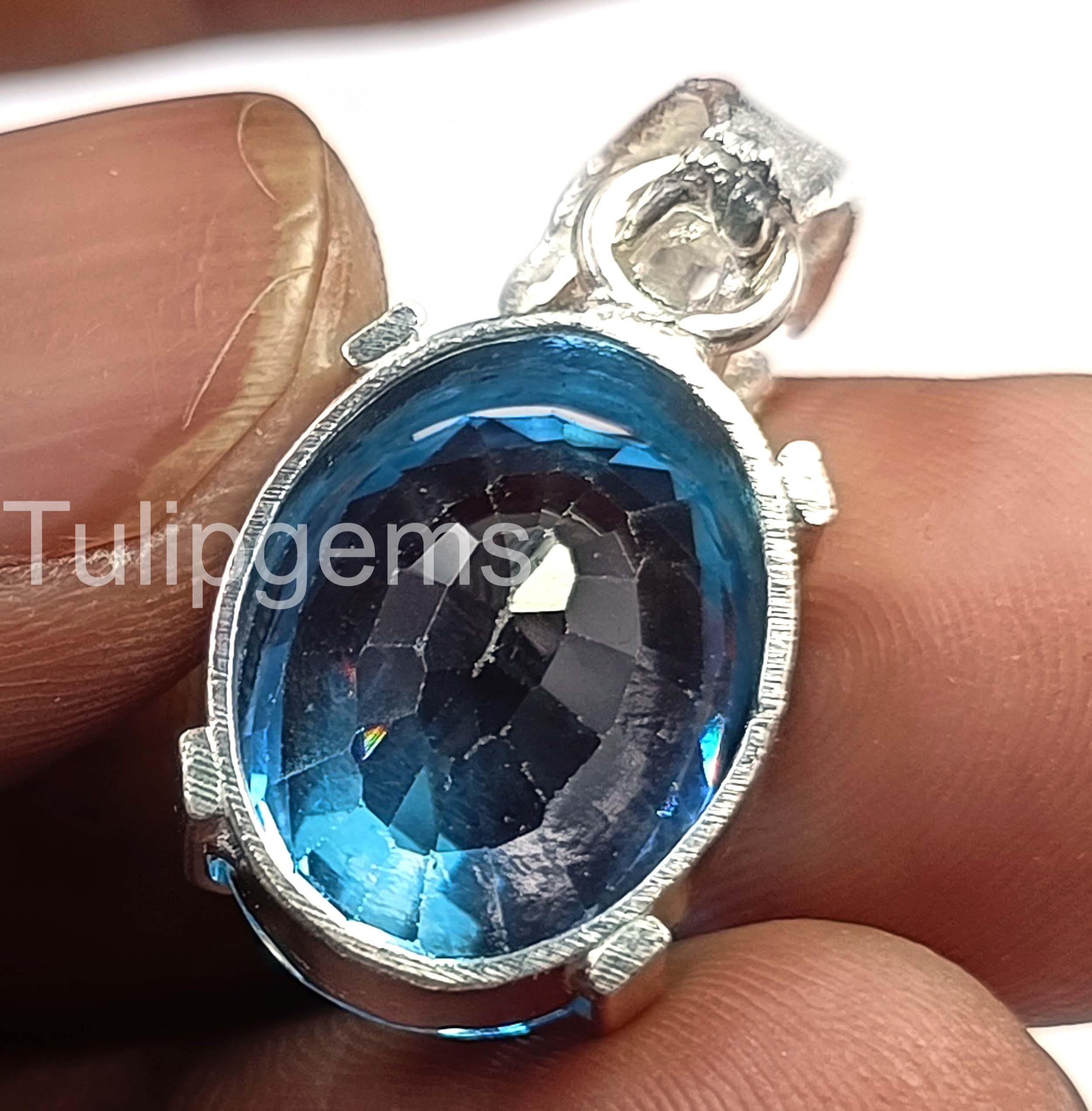 Pendentif Saphir Naturel Bleu 30 Carats - Coupe Ovale, Monture Argent 925 - Certifié AGL - Neuf