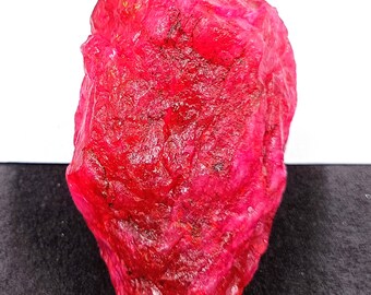 最高品質の453.00カラット天然レッドルビー原石｜アフリカ産未加工宝石