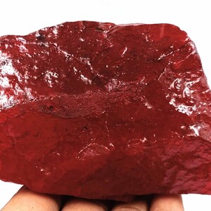 3275,0 Ct IGL-gecertificeerde natuurlijke rode robijn, geverfd, ruw, los, ondoorzichtig, edelsteen 6LNS
