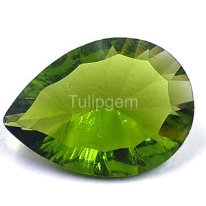 Green Peridot 7.55 Ct  Certified Natural faceted Pear Cut Transparent Stone Certified From Pakistan Loose Gemstone 5MMS