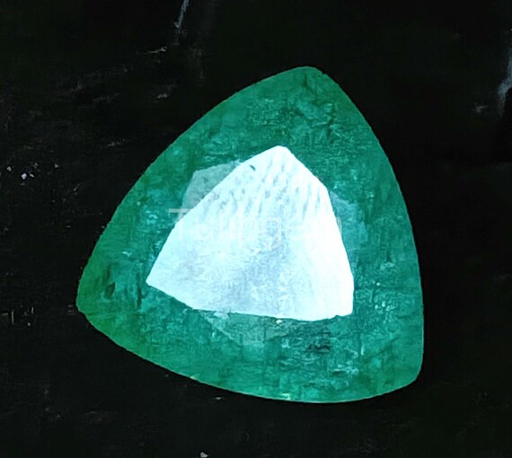 Pierre Précieuse Verte Taille émeraude Lab-créée - Améthyste Verte 78,90 Carats, AAA+
