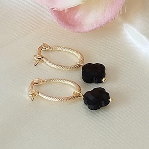 Cloverleaf earrings black - Creoles gold - Cloverleaf earrings gold - Creoles with pendant - colored earrings - summer jewelry