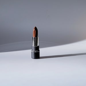 Lip Charm - TULA