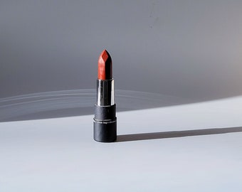 Lip Charm - SANGRE | lipstick, low waste, natural, high-pigment, vegan