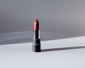 Lip Charm - CHINGONA | lipstick, low waste, natural, high-pigment, vegan