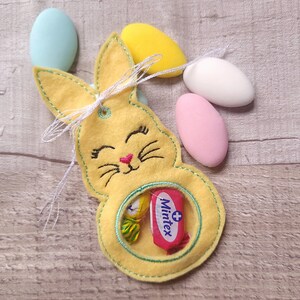 Bunny Treat Bag In The Hoop Machine Embroidery Design, Easter Bunny Peekaboo Candy Bag Design for Machine Embroidery with Instructions