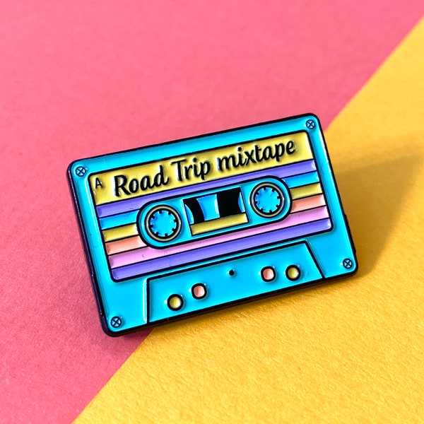 Enamel pin Road Trip Mixtape pastel cassette, the perfect gift for retro eighties lovers!!