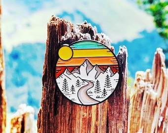 Enamel pin Mountain Pastel sunset adventure