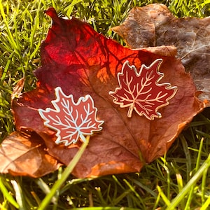 Herbstblatt Duo, 2 Hard Enamel Pins, ein tolles Geschenk für den Herbst!