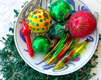 9 Vintage Christmas Ornaments: Red, Green, Gold - Christborn & Pin Cushion