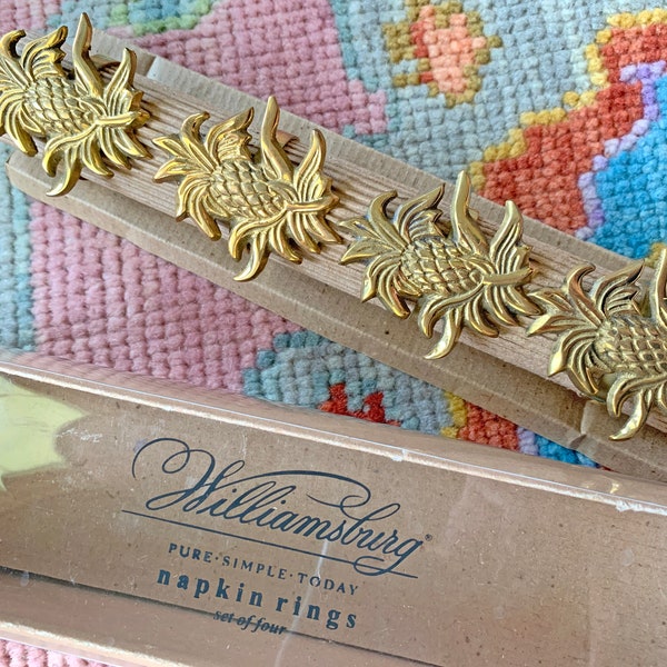 REDUCED Vint Boxed Set of 4 Williamsburg Brass Pineapple Napkin Rings c.2002 - Chinoiserie - Kitchen Decor - Entertaining - Set Your Table