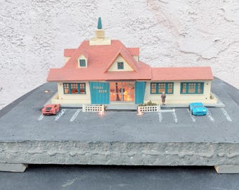 HO Scale Model Of The International House Of Pancakes.