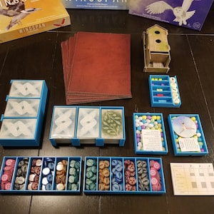 Wingspan 3D Printed Organizer. Supports: Oceania, European, Asia, Sleeves and Geek-up Bits!