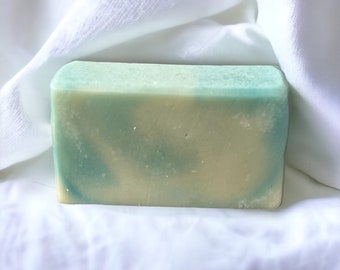 Natural soap handmade soap Lilly - Soaply / 75 G