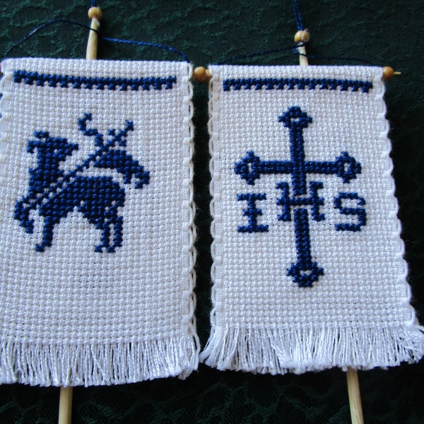 Traditional double-sided hand-embroidered flag for Easter lamb and consecration basket