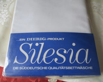 Vintage Betttuch / 2 Bettlaken aus Baumwolle / Retro Stoff zum Nähen / 150 x 250,