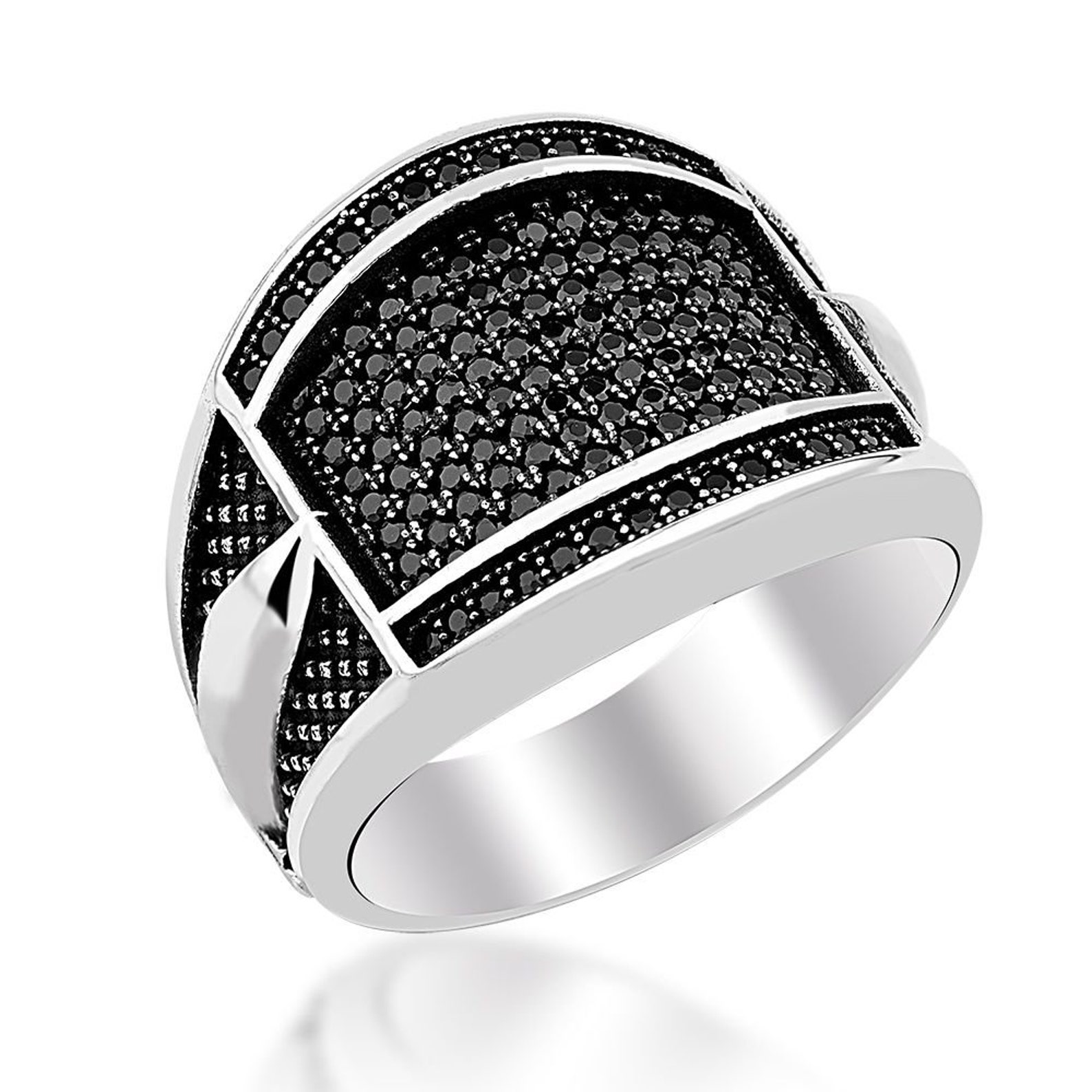 Black crystal мужской. Straight heaven kilian. килиан парфюм white crystal. гвоздики с черными бриллиантами. черное кольцо с красным камнем мужское.