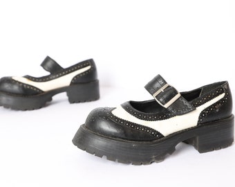 platform blundstones