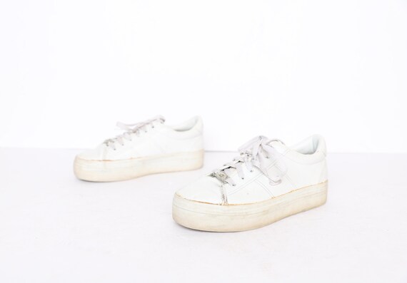 90s skechers platform sneakers