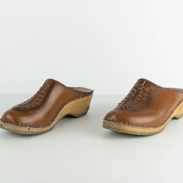 Sabots vintage en cuir marron des années 1960 et 70, chaussures mules pour femmes à talon en bois --- taille 6