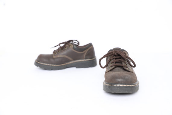 skechers 90s square toe leather shoe