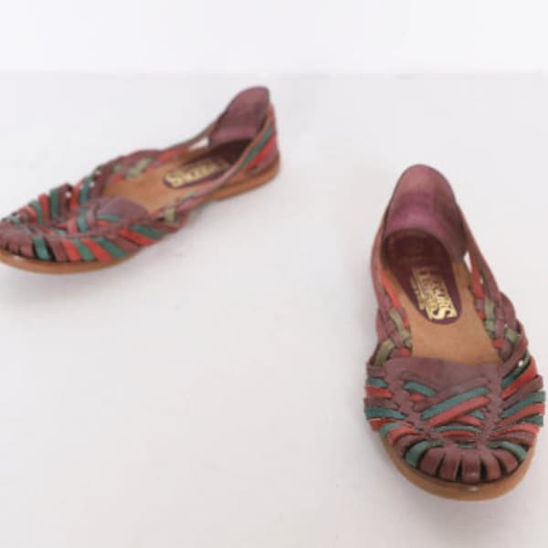 vintage 1970s pastel RAINBOW woven leather SANDALS women's SLIDES huarache shoes -- size 7