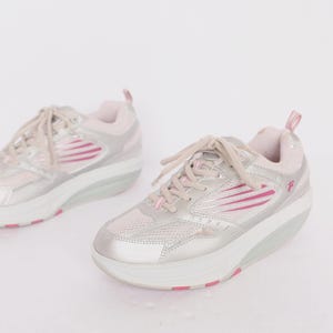 vintage women&#39;s size 7.5 SKECHERS style FILA brand white and PINK platform runners vintage womens shoes