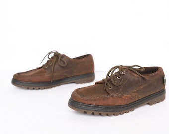 Botas de senderismo vintage Timberland estilo CHUKKA de caña baja en piel marrón, talla 11 M, estilo chukka para mujer, de piel marrón.