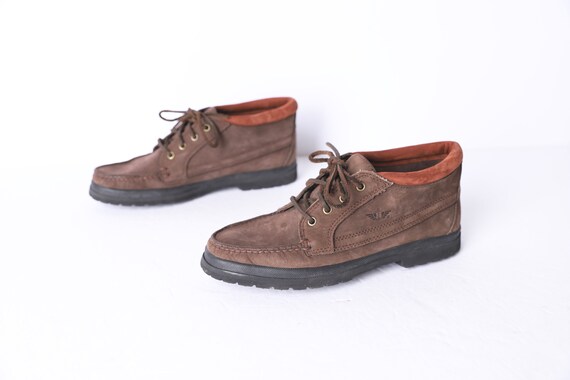 Vintage BROWN timberland style women's 