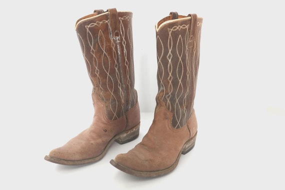 vintage women's Brown on brown COWBOY boots women's rodeo embroidered western boots style Austin edition -- women's size 7 - FREE shipping
