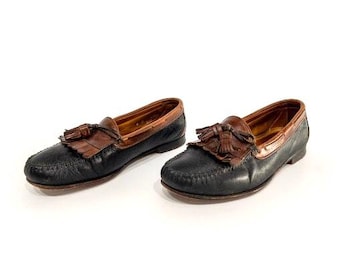 vintage BROWN leather penny loafer FLATS shoes tassel fringe -- y2k size 8 men's, or size 9 women's - FREE shipping U.S.A.