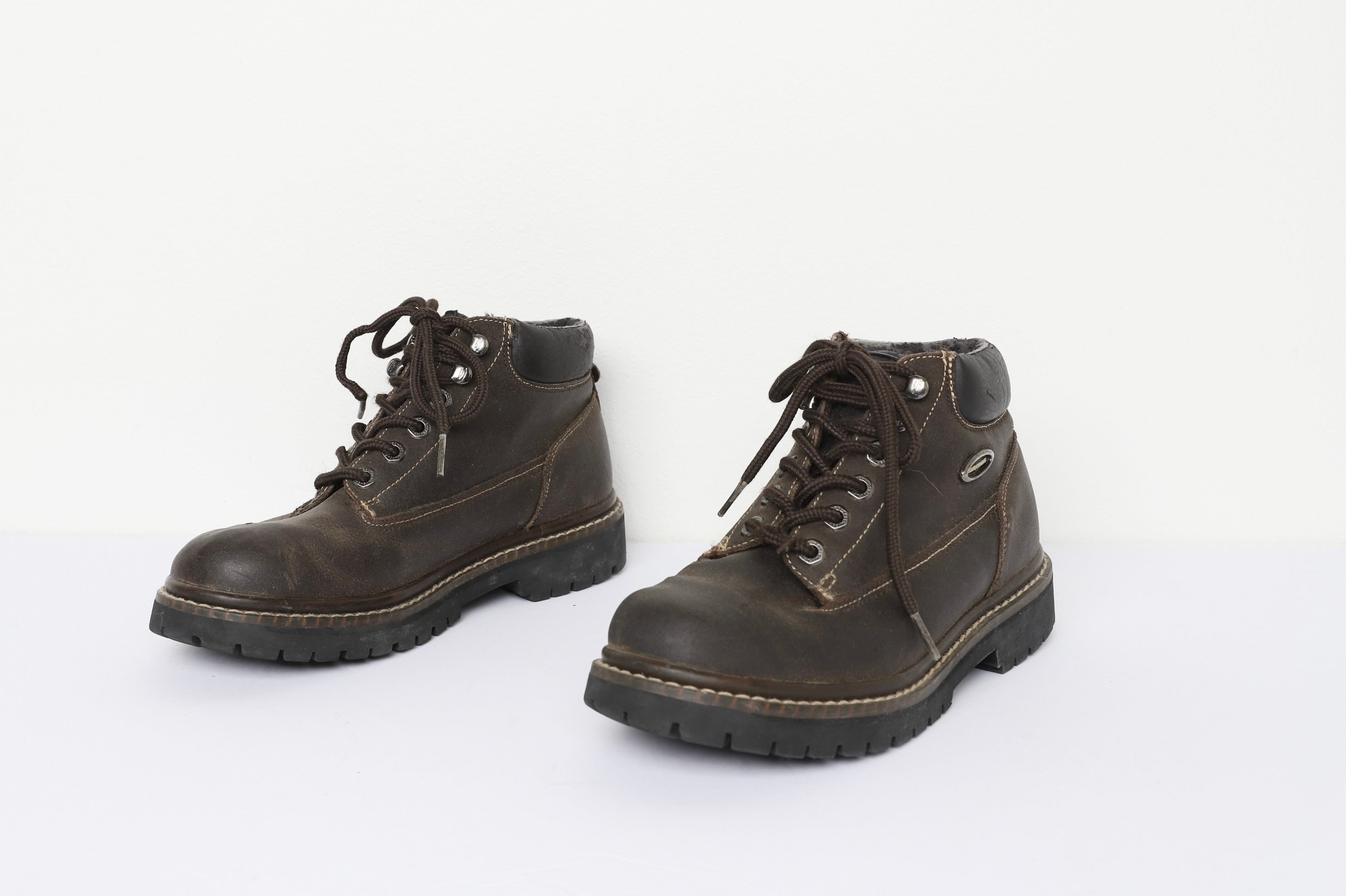 skechers that look like doc martens