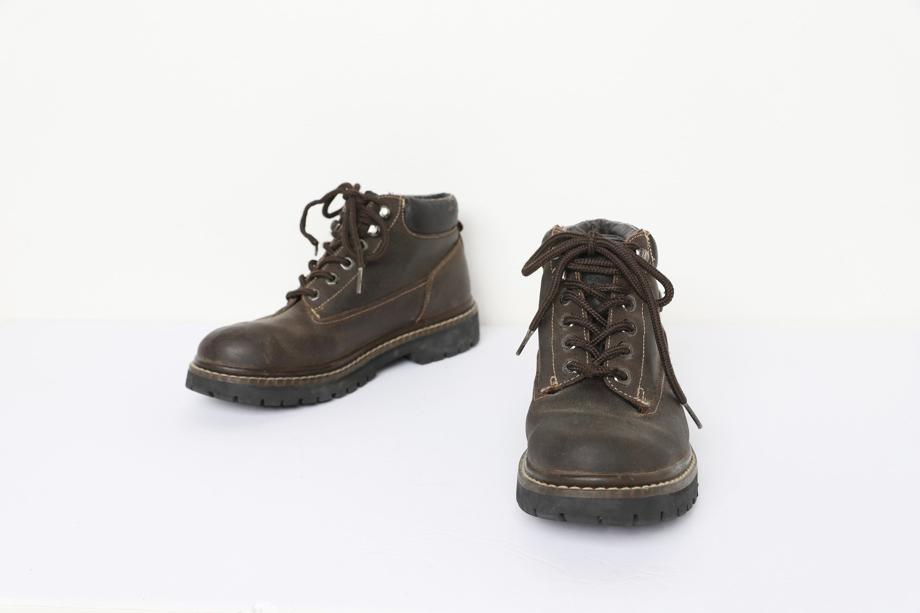 skechers that look like doc martens