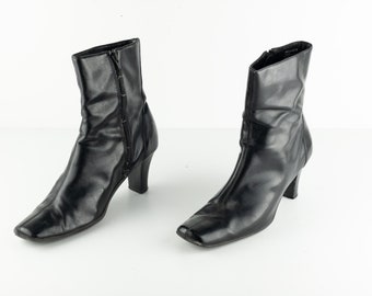 vintage women's BLACK vegan y2k club kid platform boots women's size 8M vintage boots